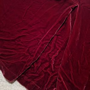 PB Crushed red velvet bed skirt- Queen